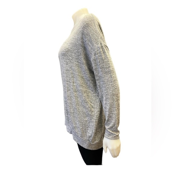 Aritzia Wilfred Free Luxe  Jersey Knit Grey Long Sleeve T-Shirt Size Medium - Picture 7 of 14